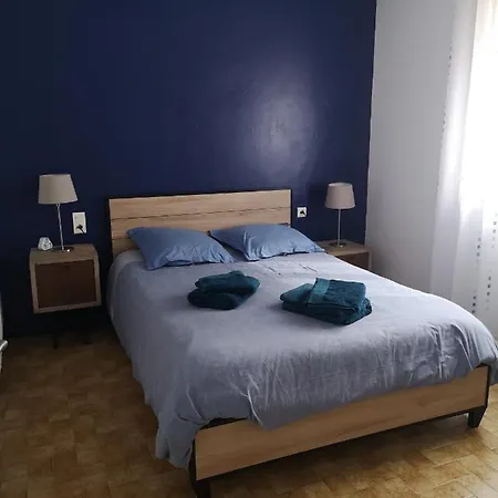 Typique Quartier Haut Joli 75 M2 Apartment *